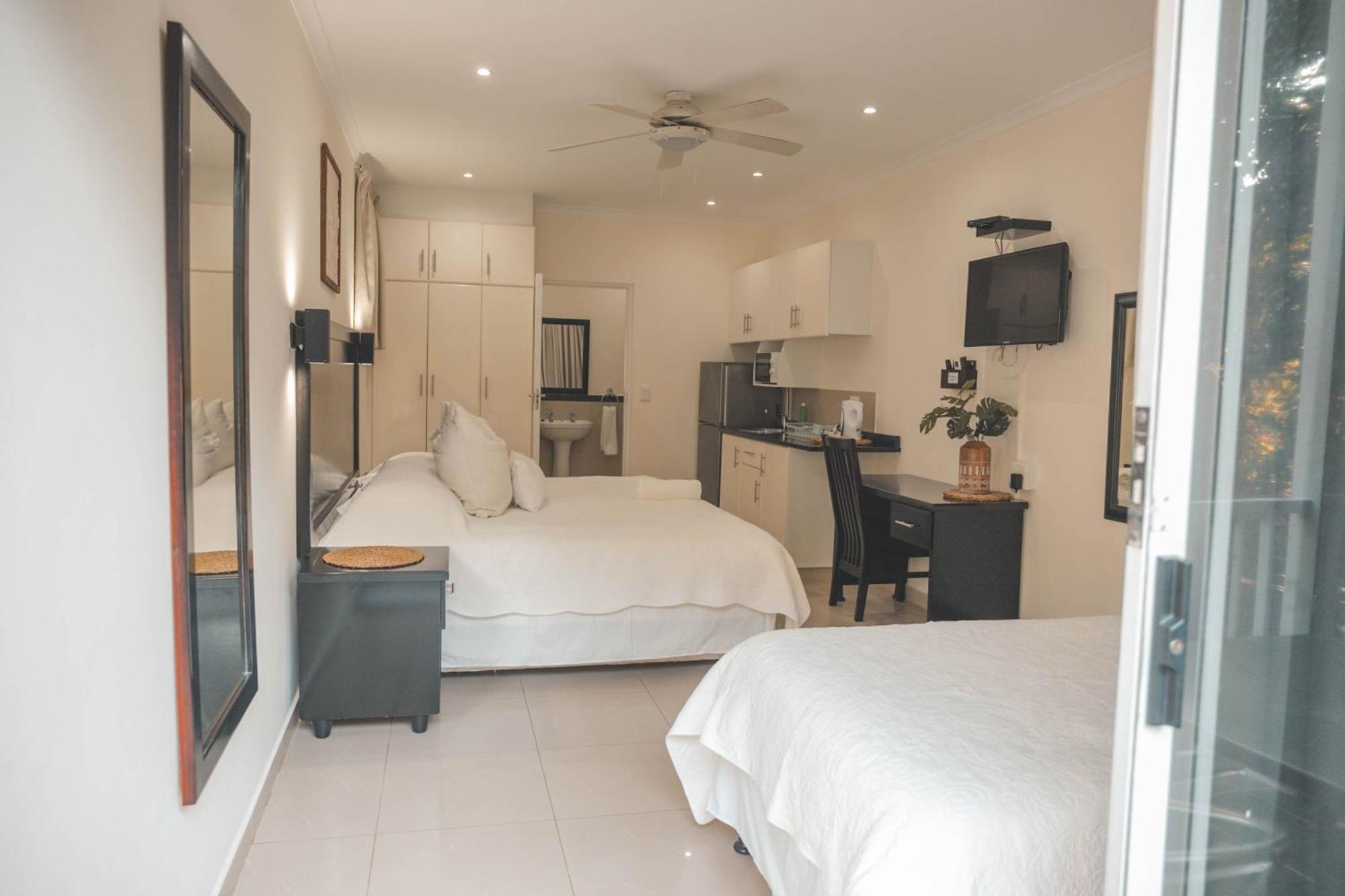 Beside Still Waters Boutique Hotel Durban Exterior foto